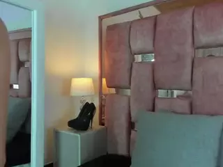 JadeWhitee's Live Sex Cam Show