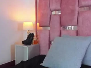 JadeWhitee's Live Sex Cam Show