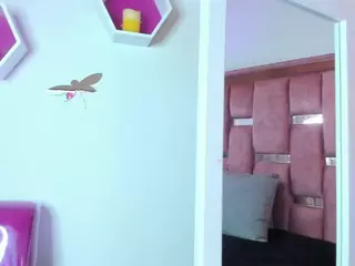 JadeWhitee's Live Sex Cam Show