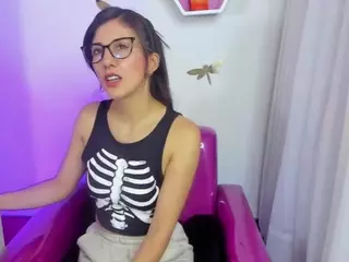 JadeWhitee's Live Sex Cam Show