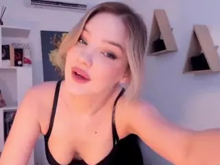 SophieSmithe's Live Sex Cam Show
