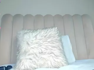 Atenea Roberts's Live Sex Cam Show