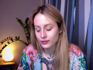 avivafaith's Live Sex Cam Show