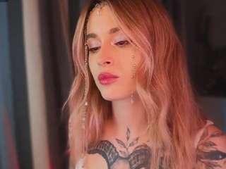 Live cam show with avivafaith