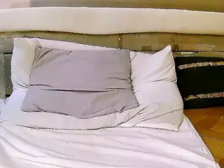 SquirtyMayaGold's Live Sex Cam Show