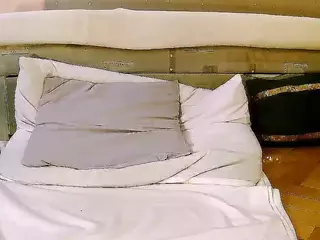 SquirtyMayaGold's Live Sex Cam Show