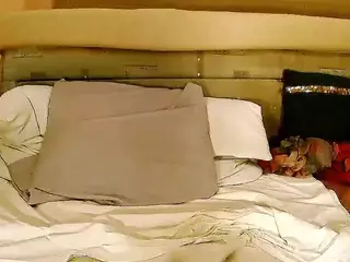 SquirtyMayaGold's Live Sex Cam Show