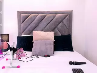 Pretty Val's Live Sex Cam Show
