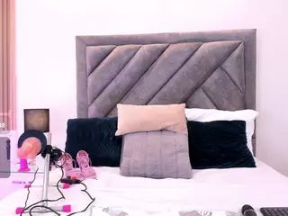 Pretty Val's Live Sex Cam Show