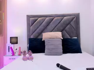 Pretty Val's Live Sex Cam Show