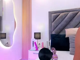 Pretty Val's Live Sex Cam Show