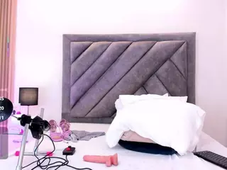 Pretty Val's Live Sex Cam Show