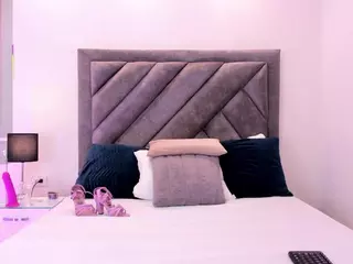 Pretty Val's Live Sex Cam Show