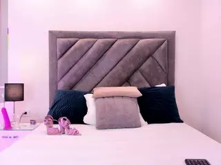 Pretty Val's Live Sex Cam Show