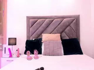 Pretty Val's Live Sex Cam Show