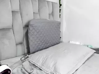 ZoeCurvy's Live Sex Cam Show