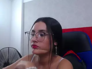 Kathe-Mills235's Live Sex Cam Show