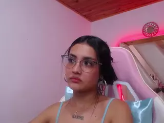 Kathe-Mills235's Live Sex Cam Show