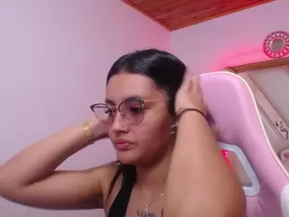 Kathe-Mills235's Live Sex Cam Show