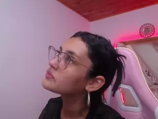 Kathe-Mills235's Live Sex Cam Show