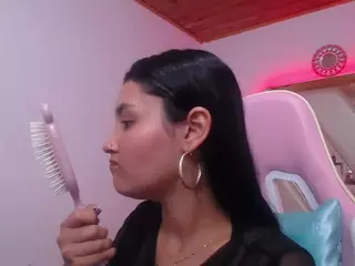 Kathe-Mills235's Live Sex Cam Show
