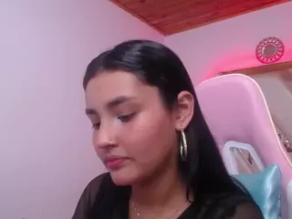 Kathe-Mills235's Live Sex Cam Show