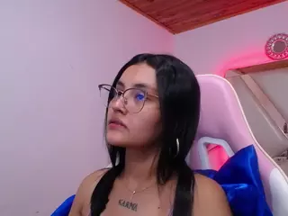 Kathe-Mills235's Live Sex Cam Show
