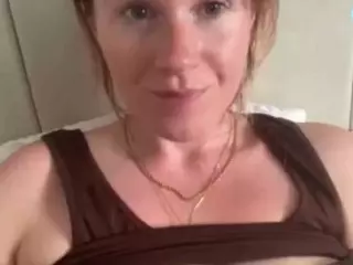naughty-rosie's Live Sex Cam Show