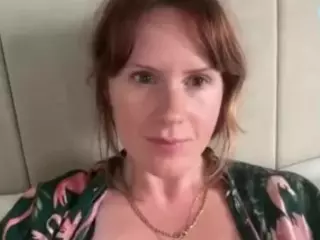 naughty-rosie's Live Sex Cam Show