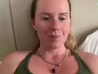 naughty-rosie's Live Sex Cam Show