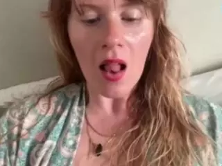naughty-rosie's Live Sex Cam Show