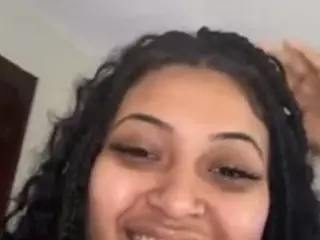 PinkkDiiamond's Live Sex Cam Show
