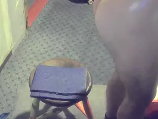 sideshow81can's Live Sex Cam Show