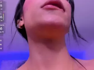 karlaa-james's Live Sex Cam Show