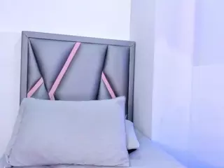 Felicity-1's Live Sex Cam Show