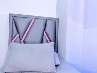 Felicity-1's Live Sex Cam Show