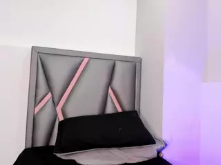 Felicity-1's Live Sex Cam Show
