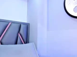 Felicity-1's Live Sex Cam Show