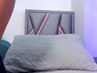 Felicity-1's Live Sex Cam Show