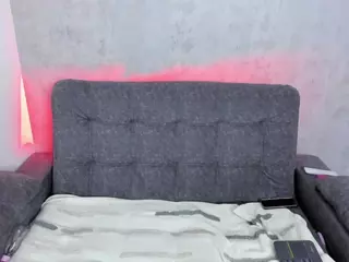 GIA's Live Sex Cam Show