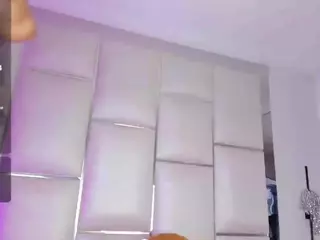 IsabellaaJones's Live Sex Cam Show