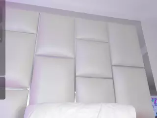 IsabellaaJones's Live Sex Cam Show