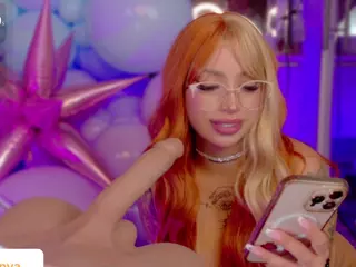 KaoriAnya1's Live Sex Cam Show