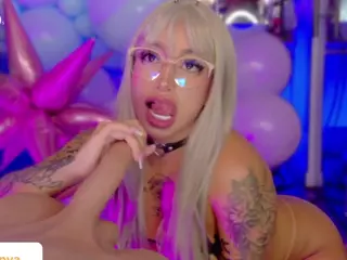 KaoriAnya1's Live Sex Cam Show