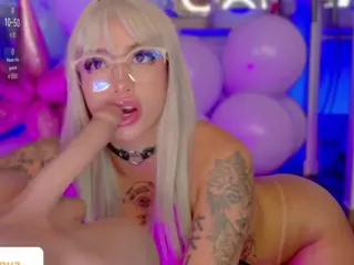 KaoriAnya1's Live Sex Cam Show