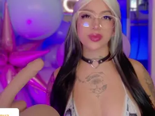 KaoriAnya1's Live Sex Cam Show