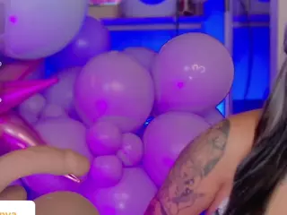 KaoriAnya1's Live Sex Cam Show