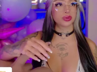 KaoriAnya1's Live Sex Cam Show