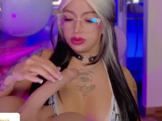 KaoriAnya1's Live Sex Cam Show