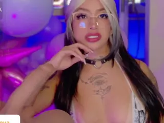 KaoriAnya1's Live Sex Cam Show